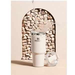 Stanley brand Travel Tumbler-The Quencher. NEW! Ltd. Edition color-Alpine beige.